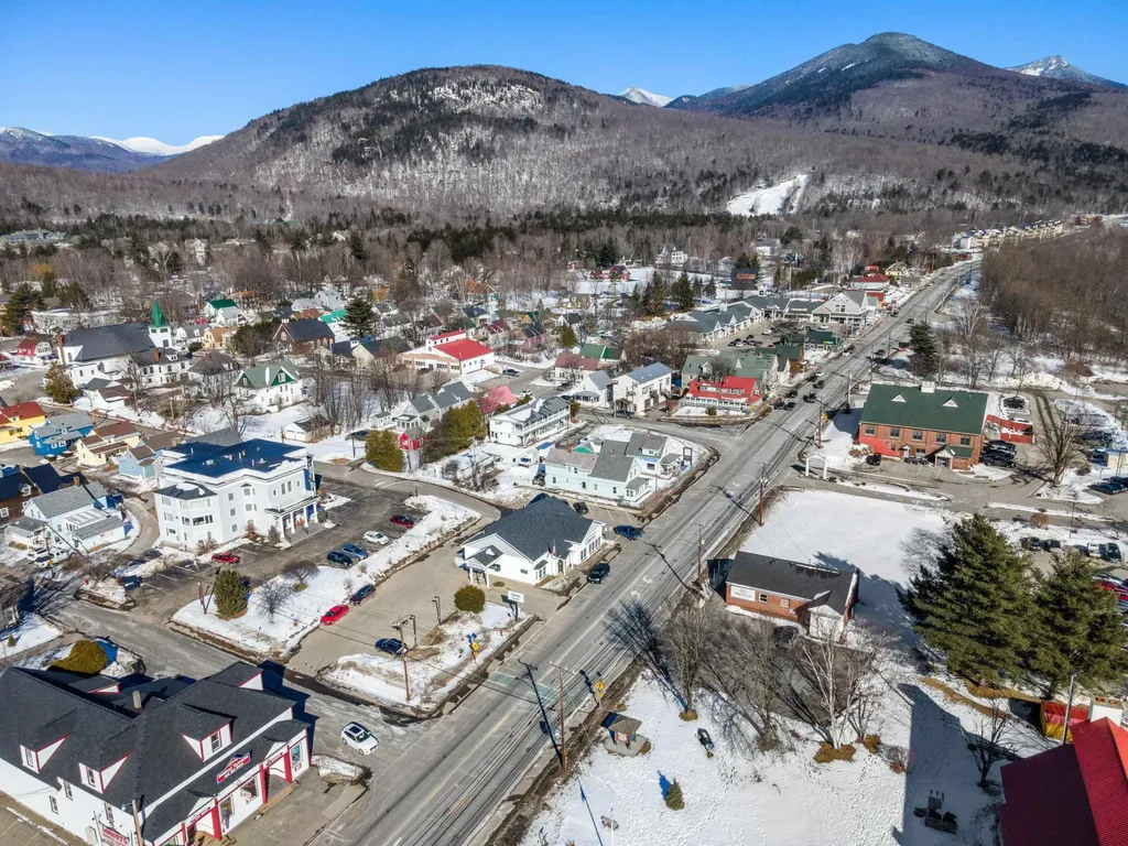 10 School Street Lincoln NH 03251