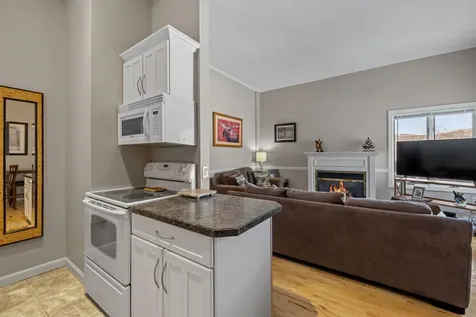 10 School Street Lincoln NH 03251