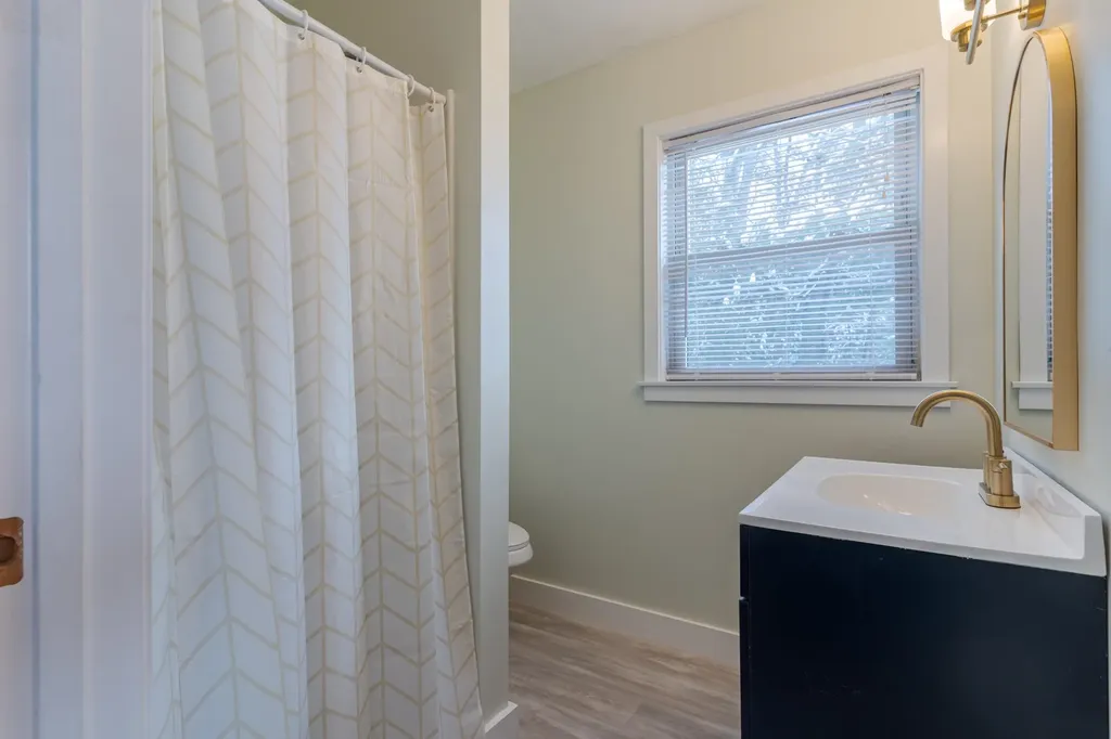 64 Maple Street Somersworth NH 03878