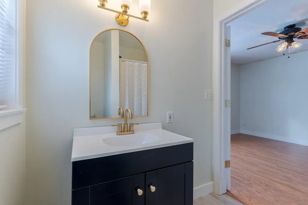 64 Maple Street Somersworth NH 03878