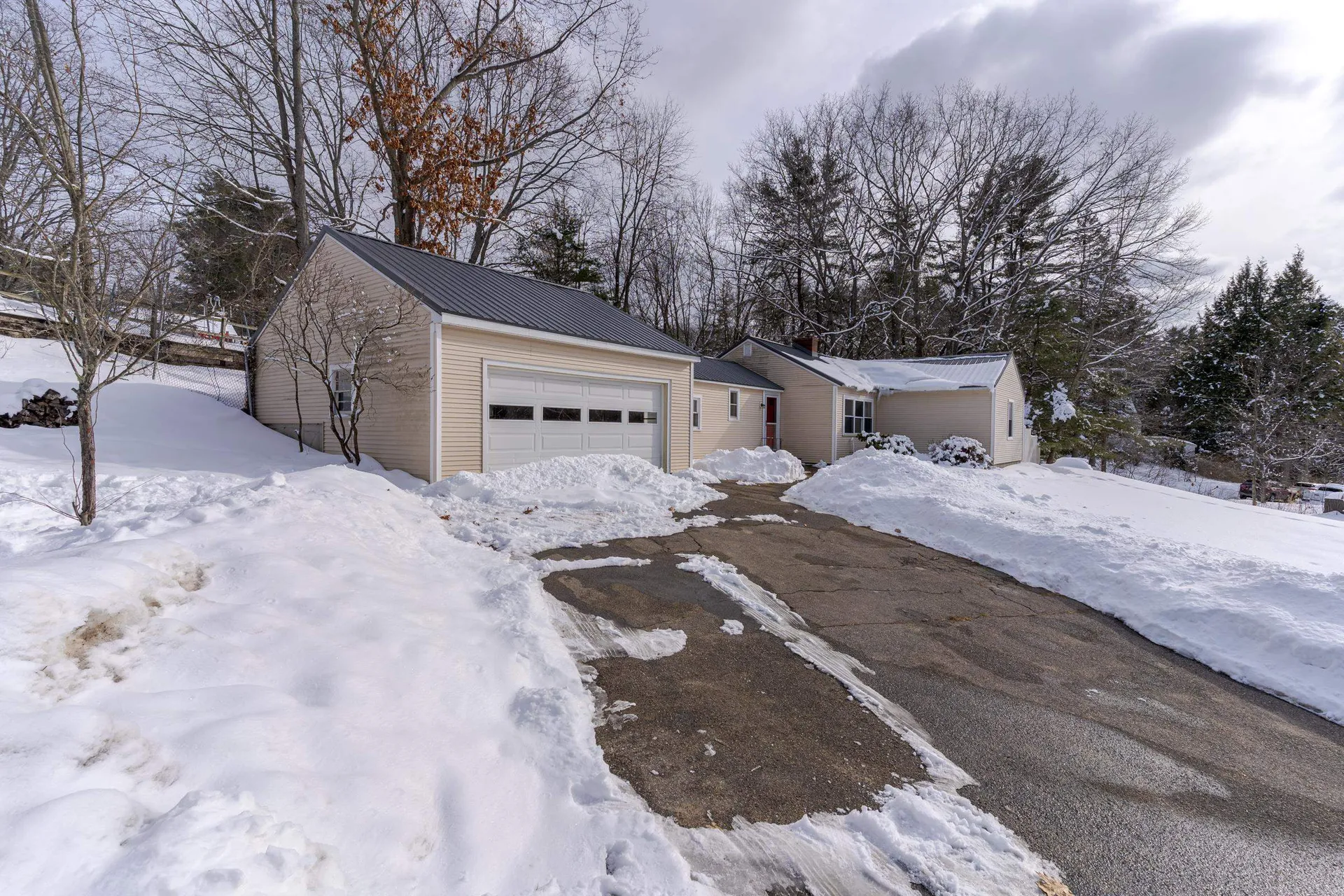 64 Maple Street Somersworth NH 03878