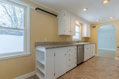 64 Maple Street Somersworth NH 03878