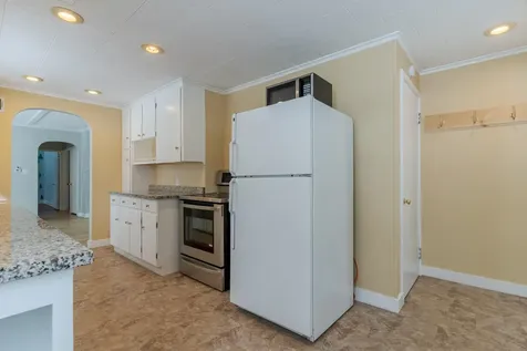 64 Maple Street Somersworth NH 03878