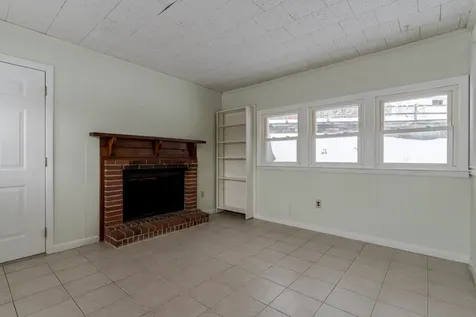 64 Maple Street Somersworth NH 03878