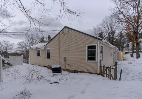 64 Maple Street Somersworth NH 03878