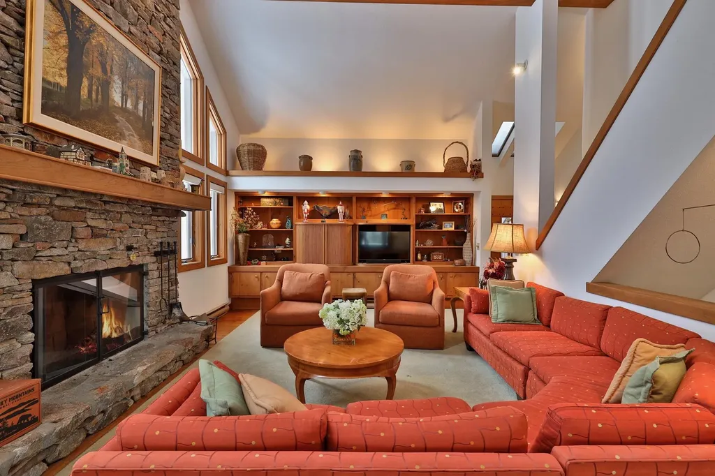 726 East Ash Road Plymouth VT 05056