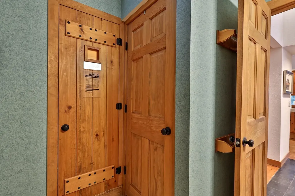 726 East Ash Road Plymouth VT 05056