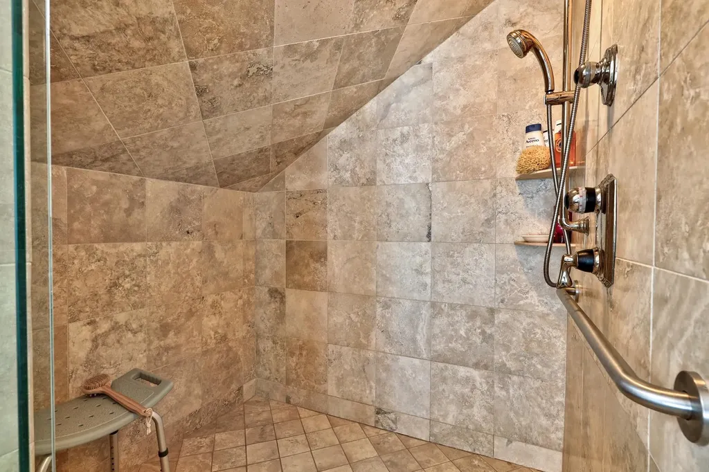 726 East Ash Road Plymouth VT 05056