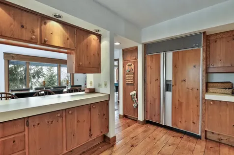 726 East Ash Road Plymouth VT 05056