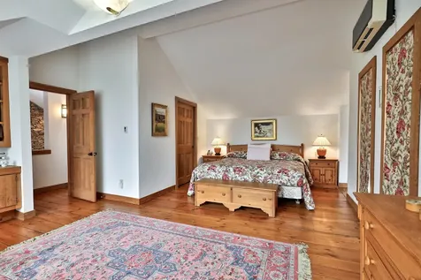 726 East Ash Road Plymouth VT 05056