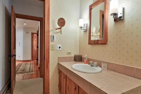 726 East Ash Road Plymouth VT 05056