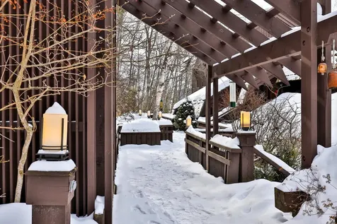 726 East Ash Road Plymouth VT 05056