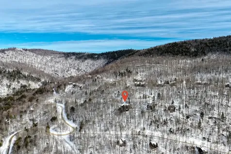 726 East Ash Road Plymouth VT 05056