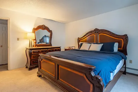 19 Country Club Drive Manchester NH 03102