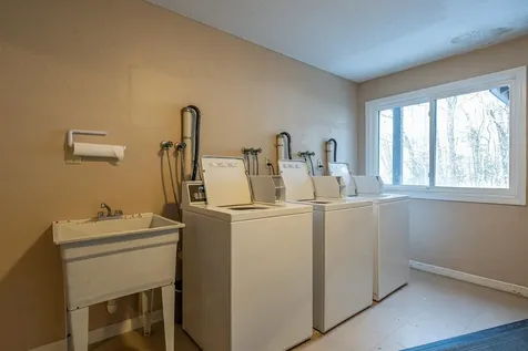 19 Country Club Drive Manchester NH 03102