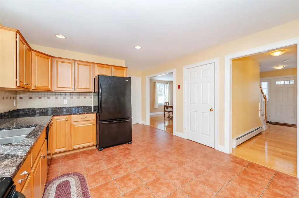 82 Ebony Drive Rochester NH 03867