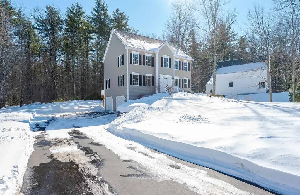 82 Ebony Drive Rochester NH 03867