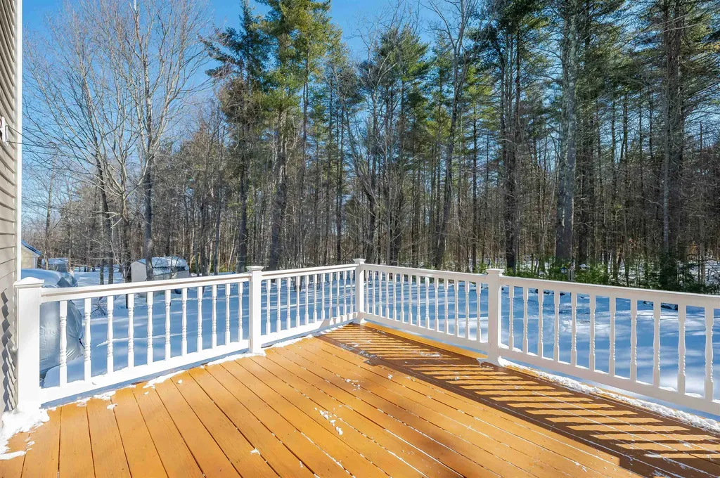 82 Ebony Drive Rochester NH 03867