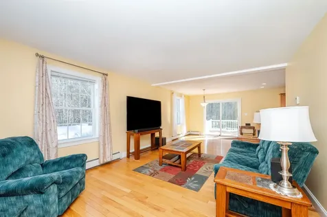 82 Ebony Drive Rochester NH 03867