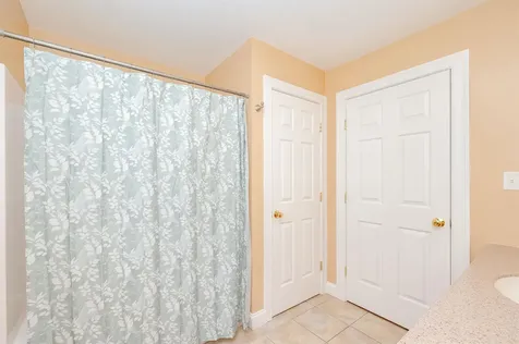 82 Ebony Drive Rochester NH 03867