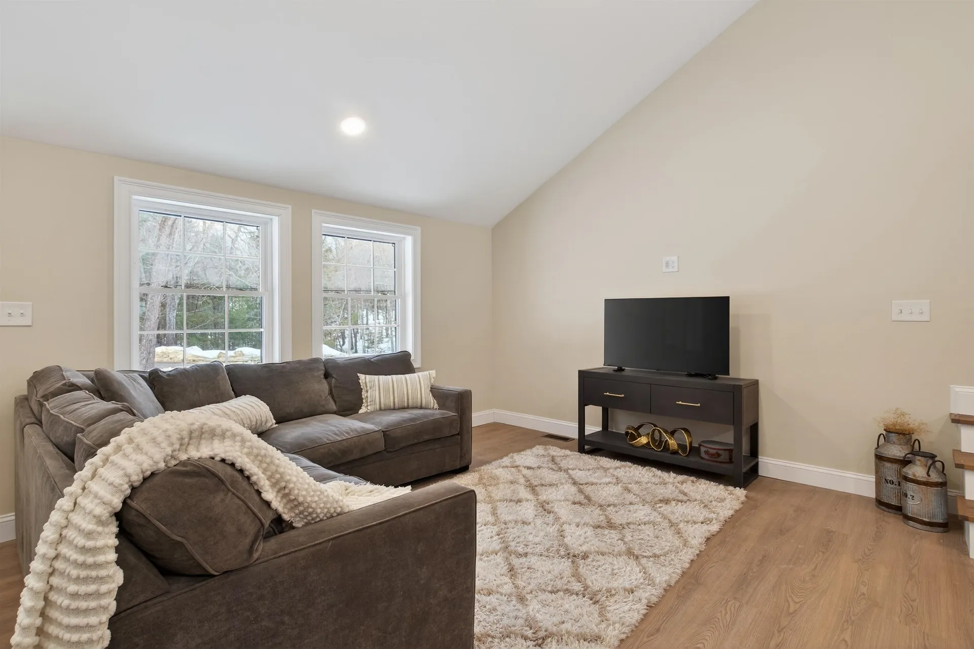 33 Mccrillis Road Nottingham NH 03290