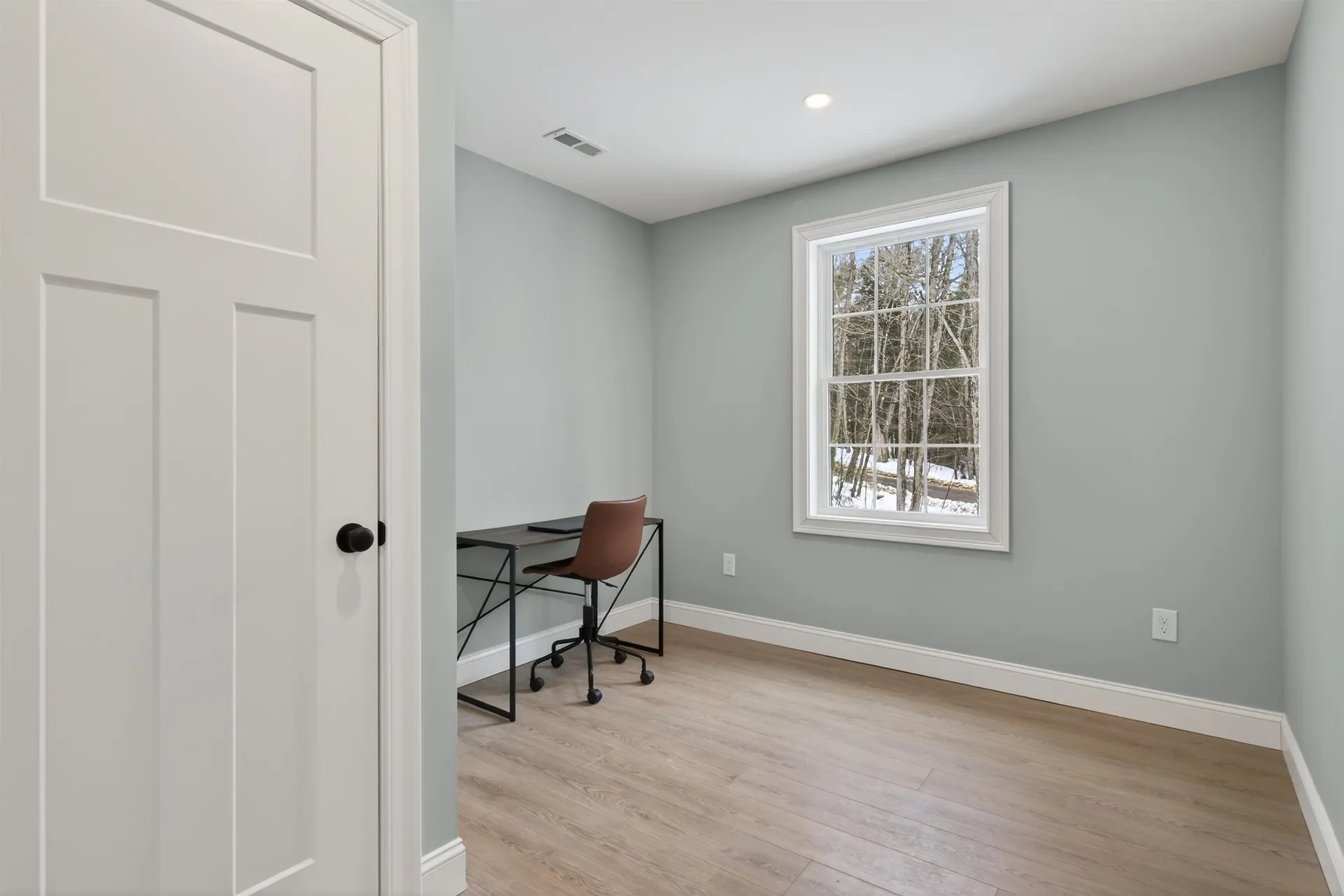 33 Mccrillis Road Nottingham NH 03290