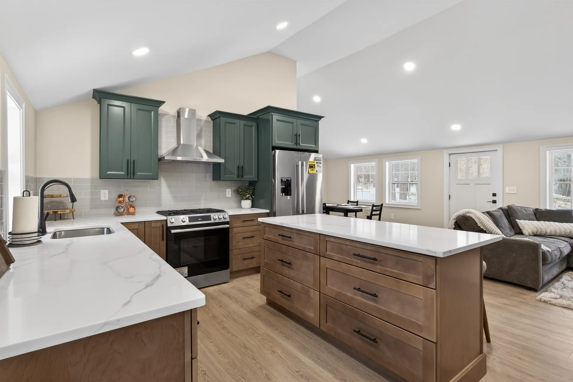 33 Mccrillis Road Nottingham NH 03290