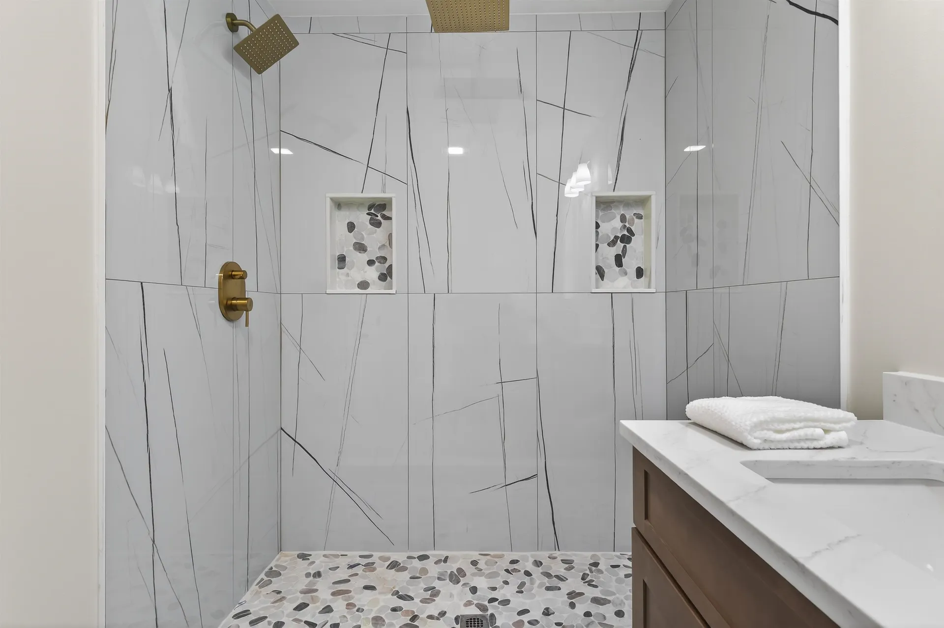 33 Mccrillis Road Nottingham NH 03290