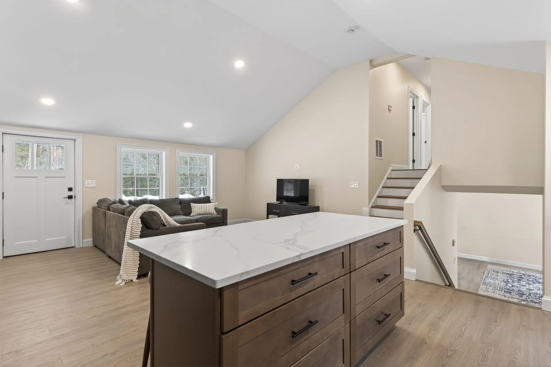 33 Mccrillis Road Nottingham NH 03290