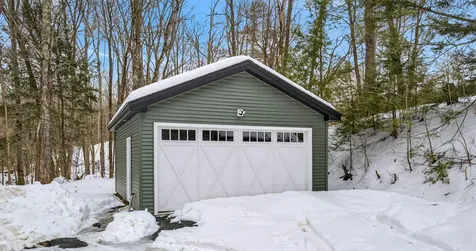 33 Mccrillis Road Nottingham NH 03290