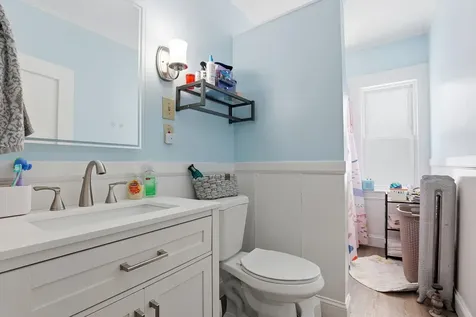 247 Walnut Street Manchester NH 03104