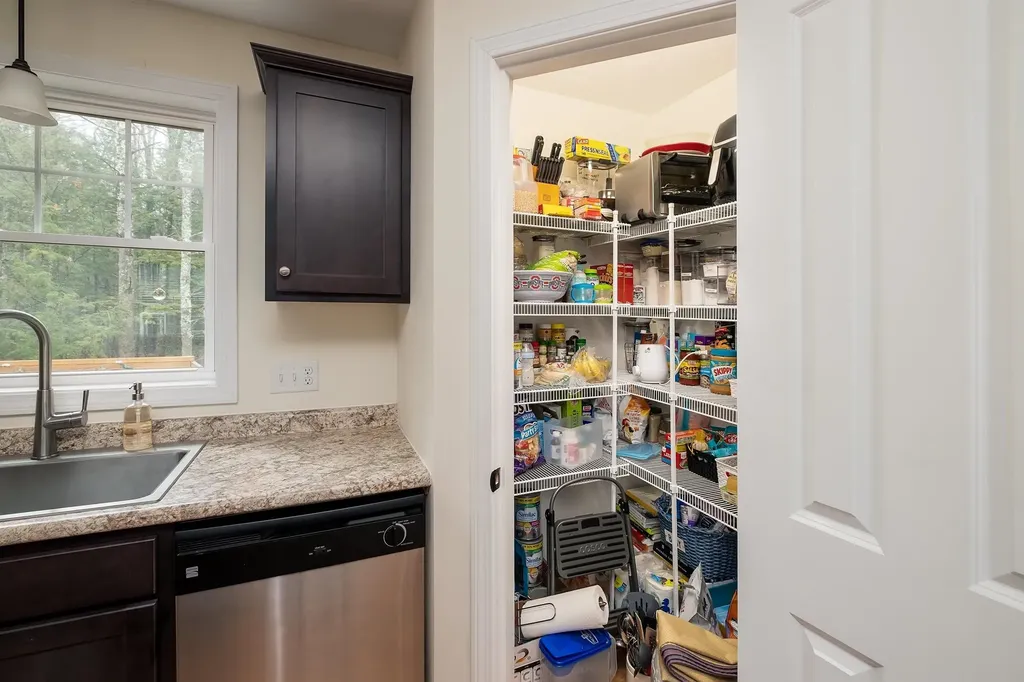 9 Jay Way Rochester NH 03868