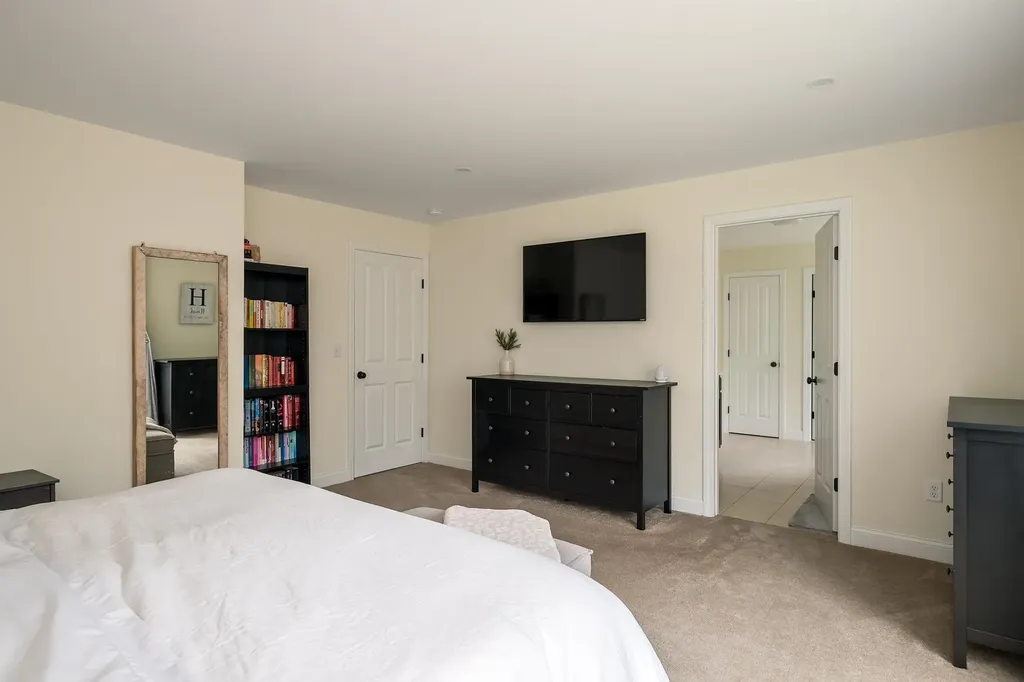 9 Jay Way Rochester NH 03868