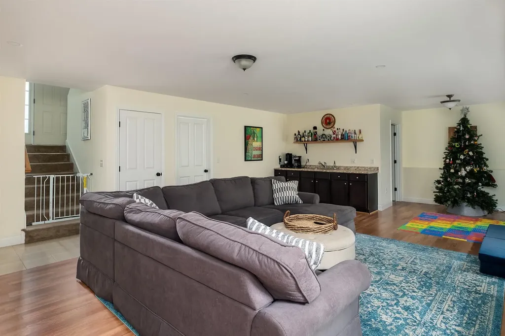 9 Jay Way Rochester NH 03868