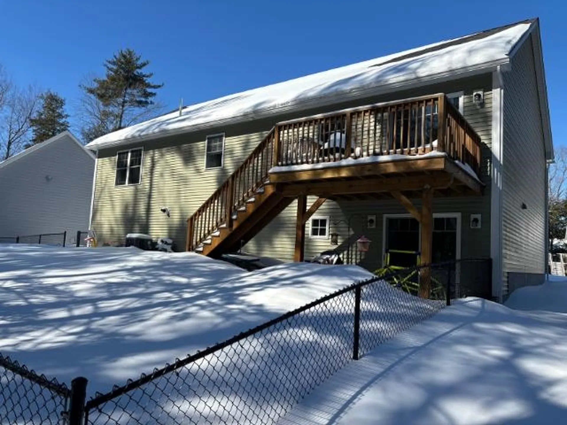 9 Jay Way Rochester NH 03868