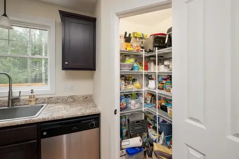 9 Jay Way Rochester NH 03868