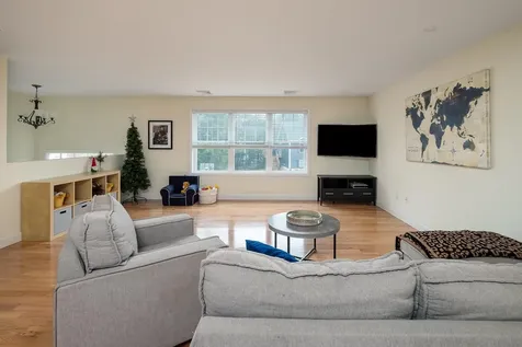 9 Jay Way Rochester NH 03868