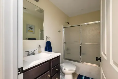 9 Jay Way Rochester NH 03868