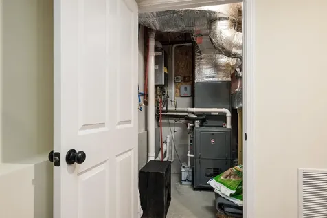 9 Jay Way Rochester NH 03868