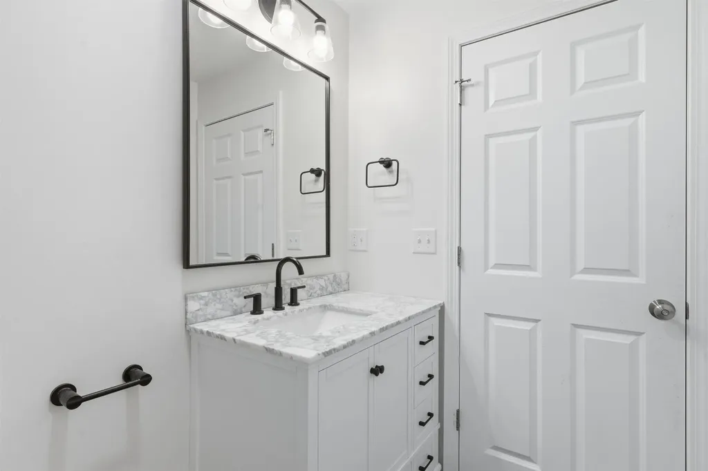 33 West Meadow Road Pittsfield NH 03263