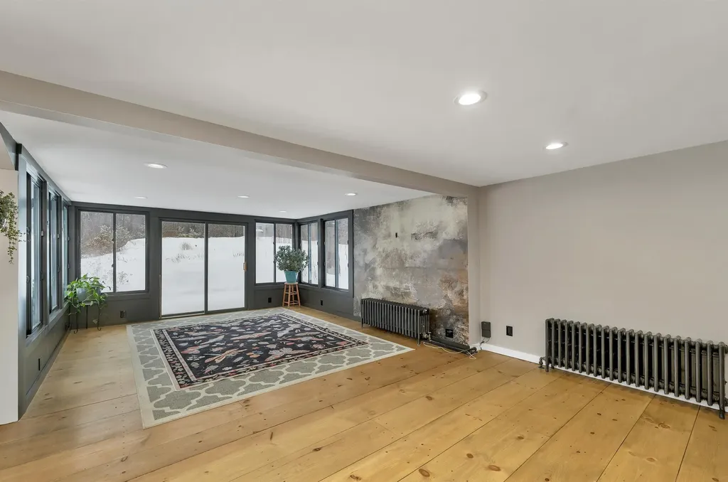 11 Birch Ledge Road Meredith NH 03253