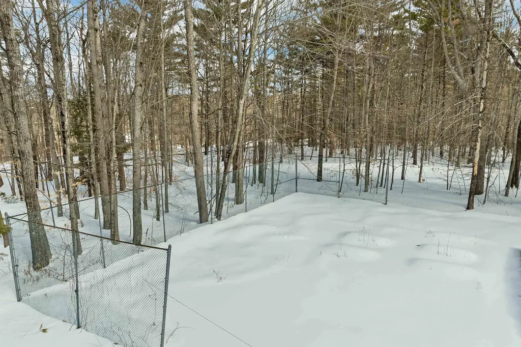 11 Birch Ledge Road Meredith NH 03253