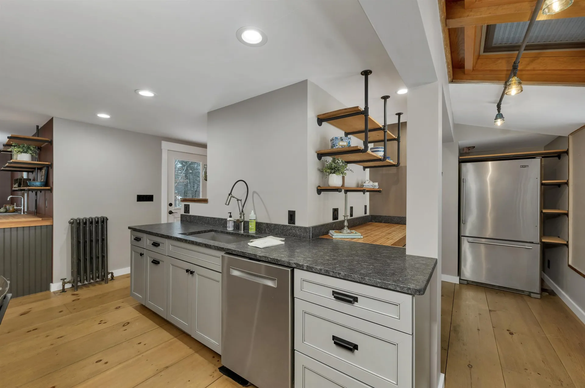 11 Birch Ledge Road Meredith NH 03253