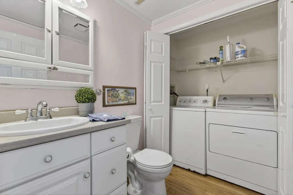 35 Albury Stone Circle Nashua NH 03063