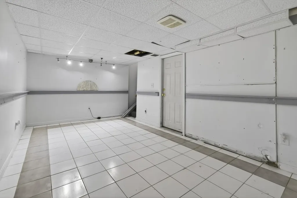 35 Albury Stone Circle Nashua NH 03063