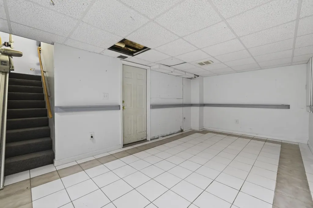 35 Albury Stone Circle Nashua NH 03063