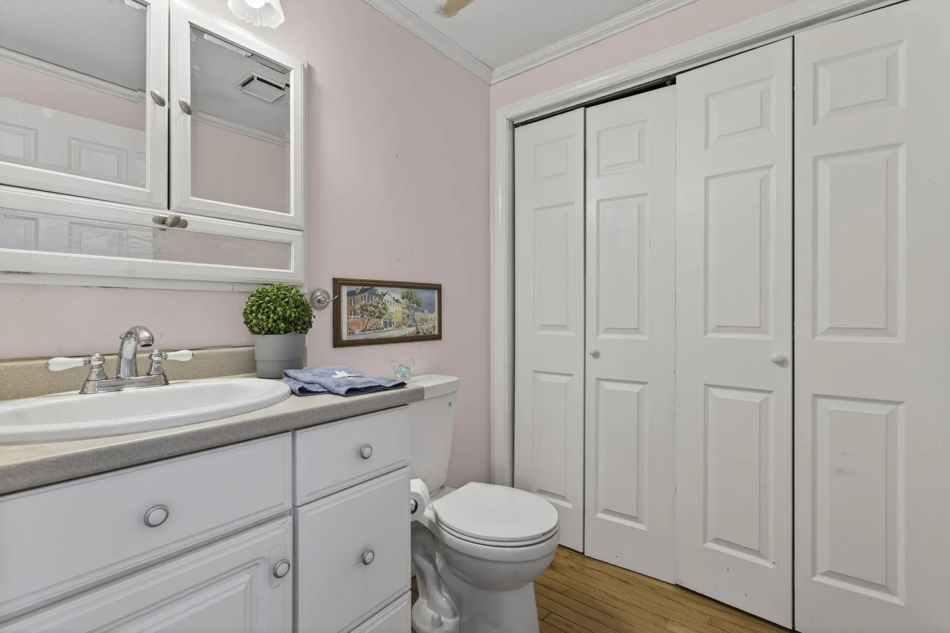 35 Albury Stone Circle Nashua NH 03063