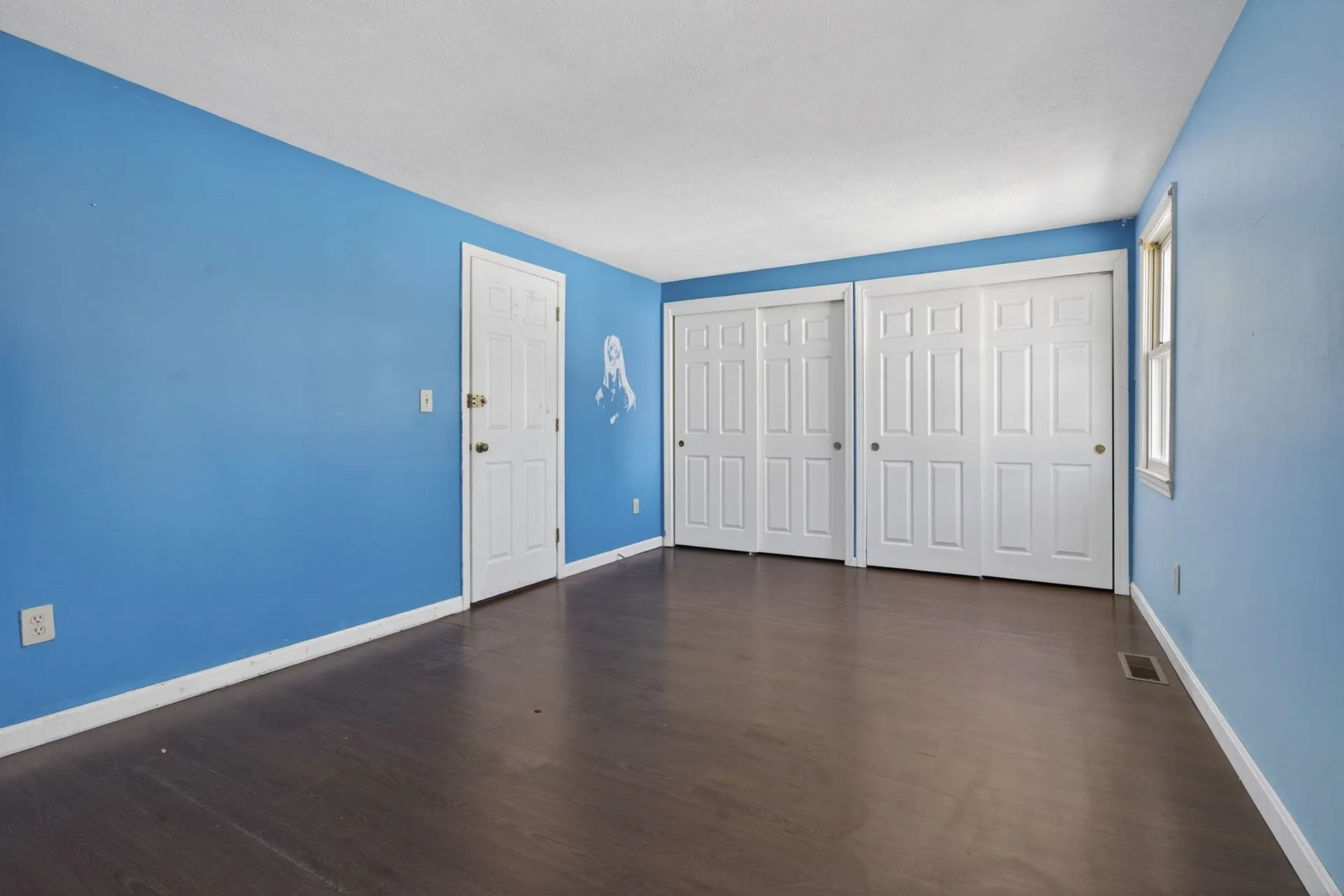 35 Albury Stone Circle Nashua NH 03063