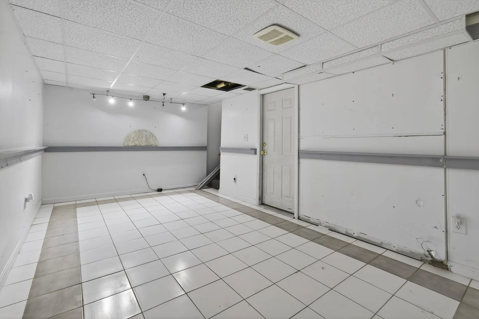 35 Albury Stone Circle Nashua NH 03063