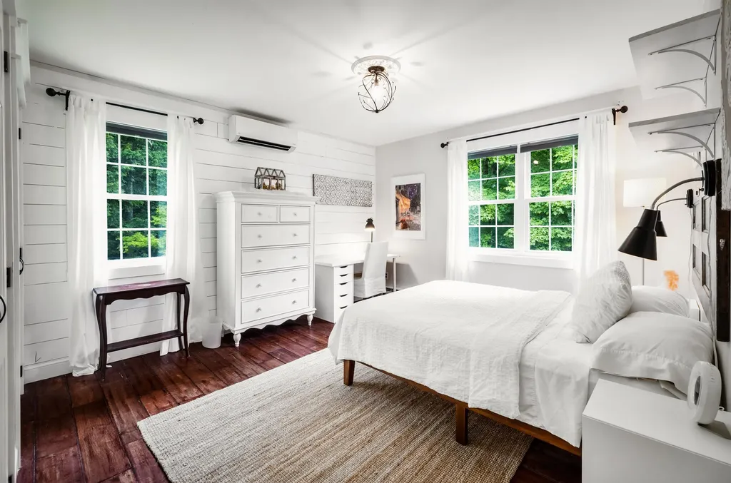 1295 Lime Kiln Road Charlotte VT 05445